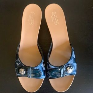 Coach Blue Signature “Lee” Slides-EUC size 9.5